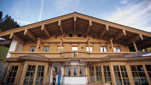Front of property - Gästehaus Wildschütz (Tux)