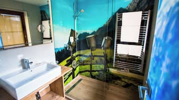 Comfort Double Room, Balcony, Mountain View | Bathroom | Free toiletries, hair dryer, slippers, towels