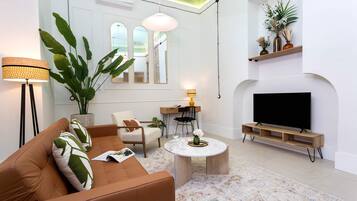 Apartment (1 Bedroom) | Wohnbereich