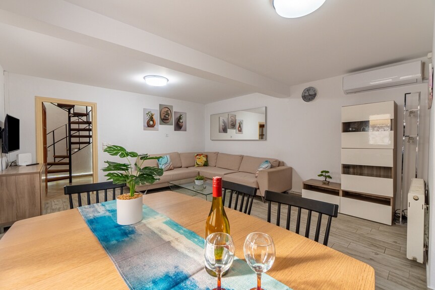 Country House 'Serenity' With Private Terrace, Wi-fi, And Air Conditioning - Paxi