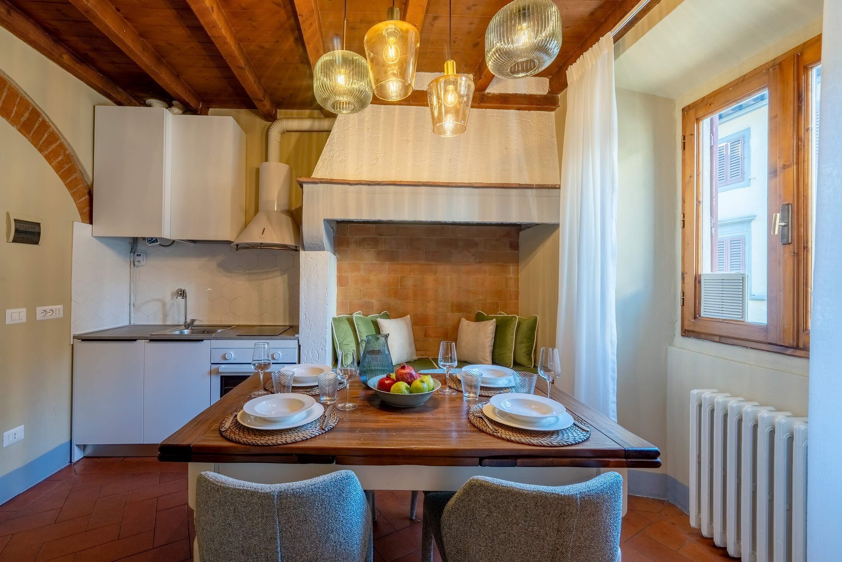 Apartment (2 Bedrooms) | Private kitchen | Full-size fridge, microwave, oven, stovetop