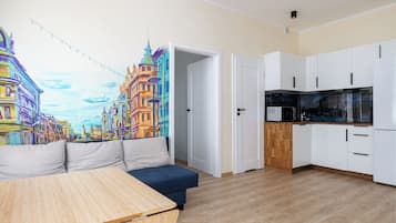 City Apartment | Living area
