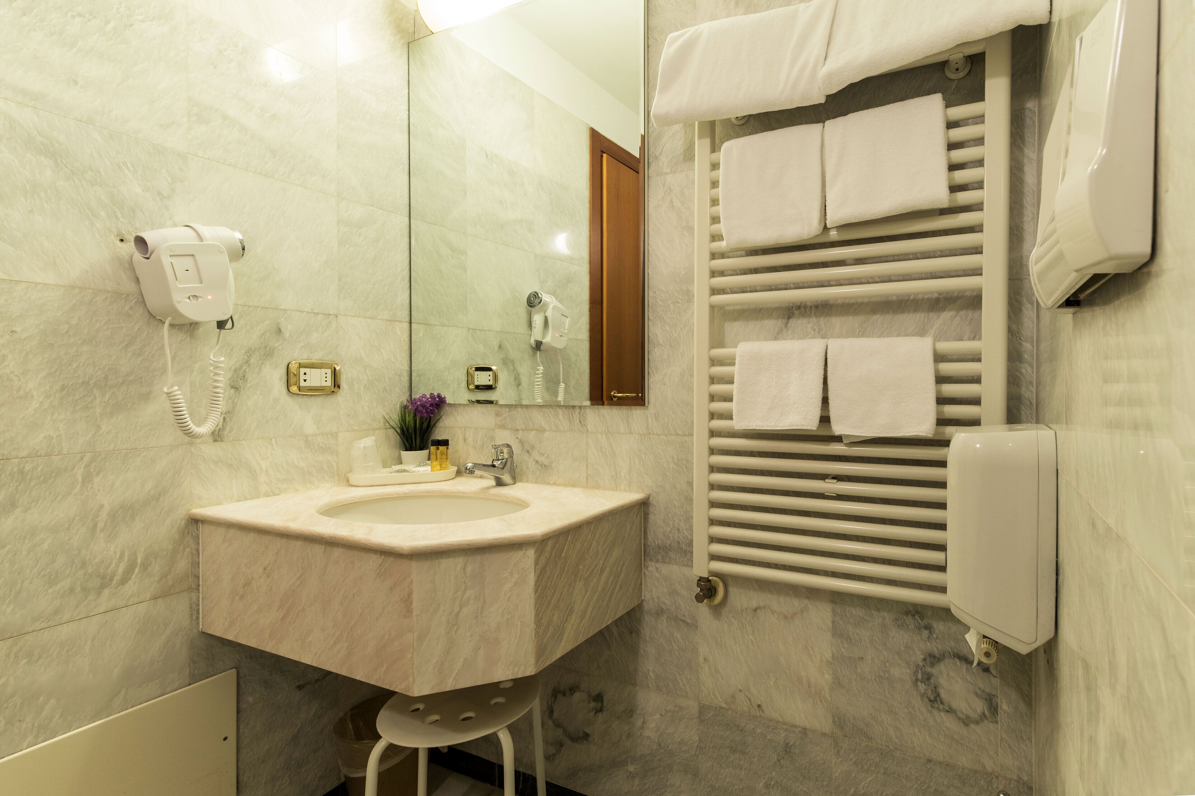 Photo - hotel mythos