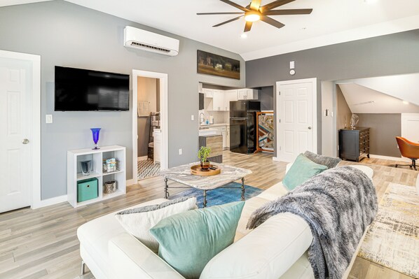 Apartment (0 Bedroom) | Interior