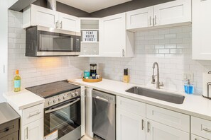 Apartment (0 Bedroom) | Interior