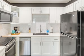 Apartment (0 Bedroom) | Interior
