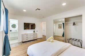 House (3 Bedrooms) | Interior - Outdoor Oasis w/ Pool: Pink Palm Springs Paradise! (Palm Springs)