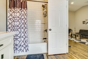 Apartment (4 Bedrooms) | Interior - Walk to Bites & Whittier Park: Uptown Getaway! (Minneapolis)