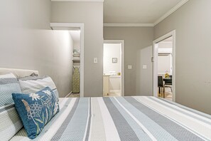 Apartment (0 Bedroom) | Interior