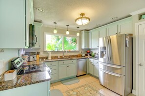 Interior - Swim, Fish & Walk to Shore: Ormond Beach Home! (Ormond Beach)