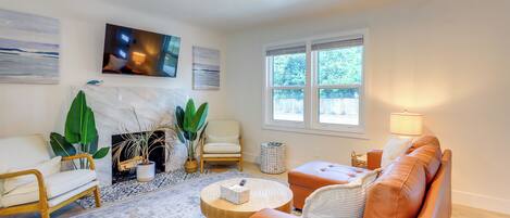 House (3 Bedrooms) | Front of property