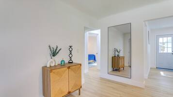 Nhà (3 Bedrooms) | Nội thất