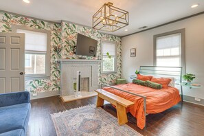 House (4 Bedrooms) | Interior - 2 Mi to Dtwn: Stylish Urban Retreat in Birmingham (Birmingham)