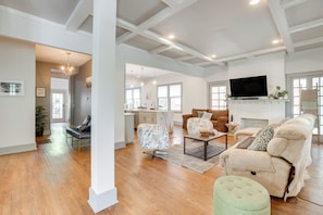 House (4 Bedrooms) | Interior