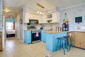 House (2 Bedrooms) | Interior