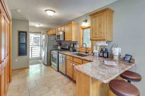 House (2 Bedrooms) | Interior