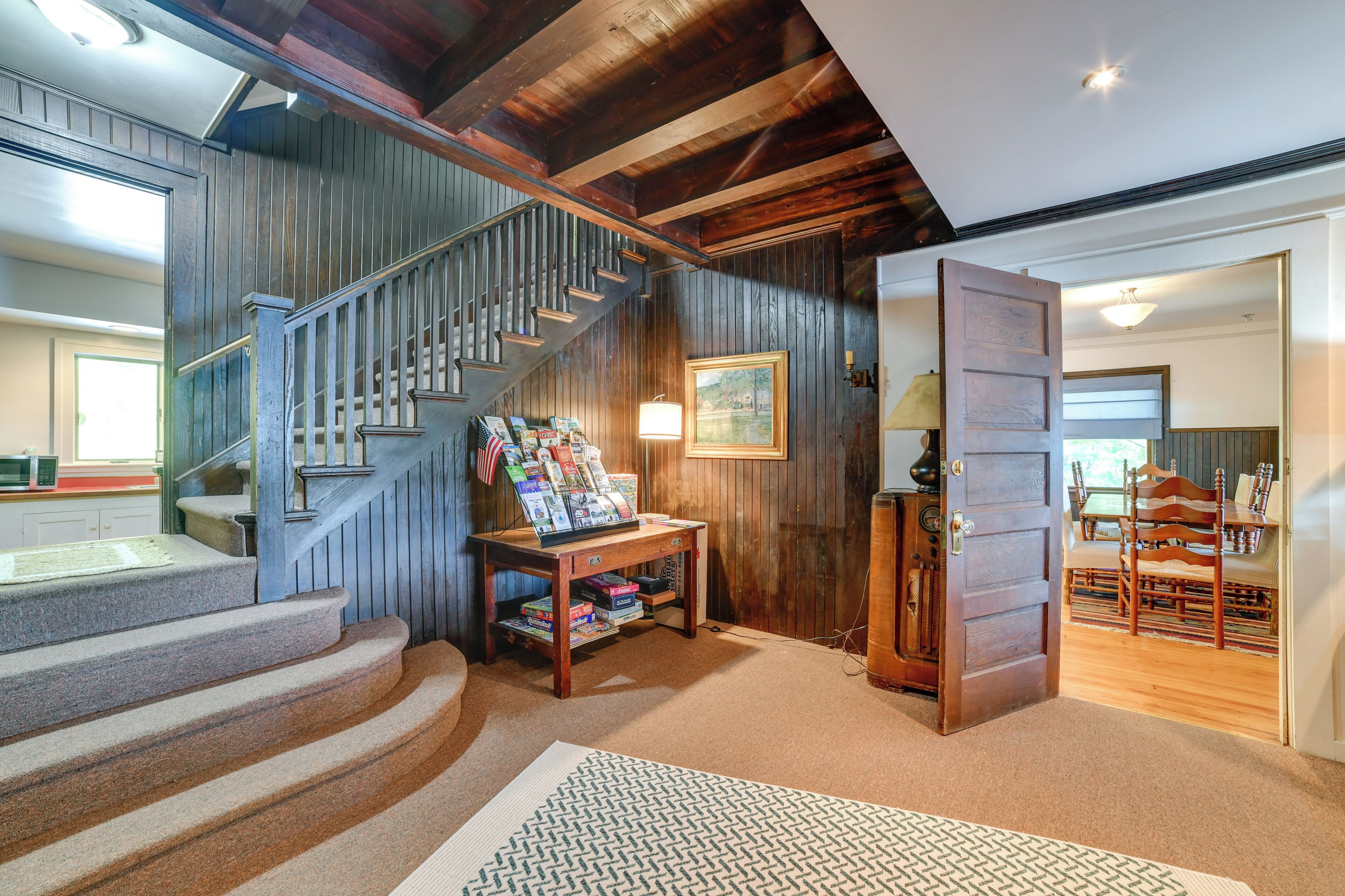House (5 Bedrooms) | Interior