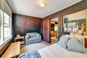 House (5 Bedrooms) | Interior