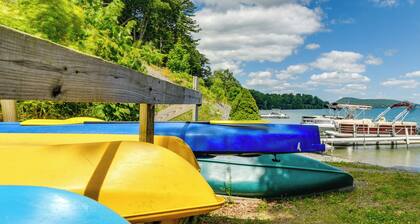 'the Nest': Waterfront Lake Ostego Studio
