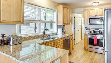 Cottage (4 Bedrooms) | Interior