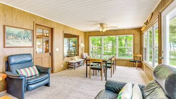 Cottage (4 Bedrooms) | Interior