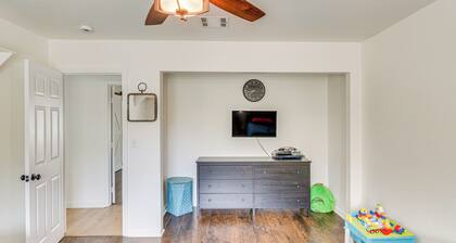 Patio, Fire Pit & Hillside Views: Agua Dulce Home