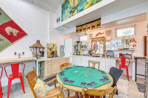 Apartment (0 Bedroom) | Interior