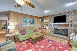 House (4 Bedrooms) | Interior