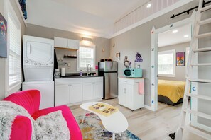 House (1 Bedroom) | Interior