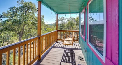 'galactikitty' - Quirky Cabin Near Lake Brownwood!