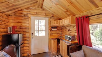 House (1 Bedroom) | Interior