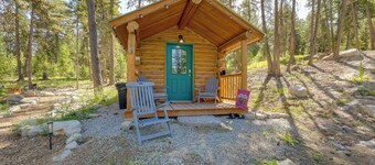 Mcgregor Lake Access: Cabin in Wooded Wilderness