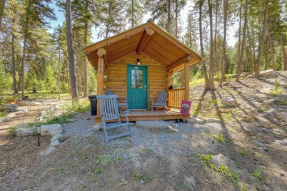 Mcgregor Lake Access: Cabin in Wooded Wilderness