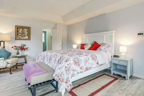 House (4 Bedrooms) | Interior