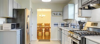 Spacious Home w/ Patio: 8 Mi to Dtwn Decatur