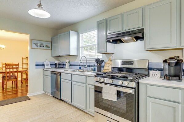 House (4 Bedrooms) | Interior