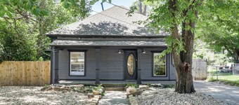 Walk to Dtwn Weatherford: Home w/ Yard!