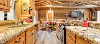 Near Fishing & Hiking: Pinetop Log Cabin w/ Deck!