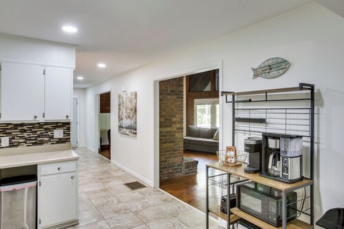 3,000-sq-ft Home < 7 Mi to Barren River Lake