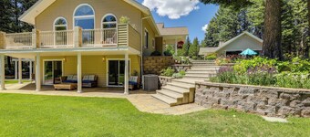 Studio w/ Shared Hot Tub: Walk to Happy's Inn