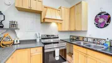 Cottage (1 Bedroom) | Interni