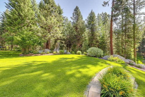 5 Mi to State Park: Studio, Walk to Happy's Inn!