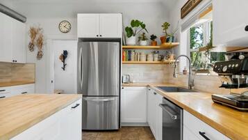 Four, plaque de cuisson, lave-vaisselle