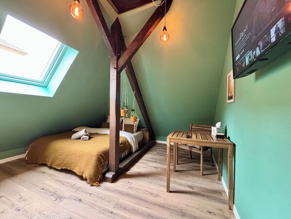 1 chambre, fer et planche à repasser, Wi-Fi, draps fournis