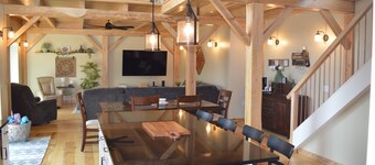 Lovely 3 bedroom home Brockport retreat. 4 miles from the Village of Brockport.
