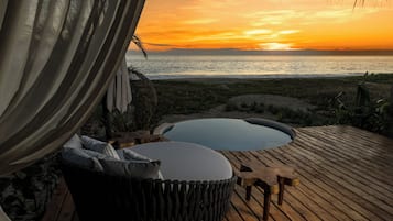 Superior-sviitti, merinäköala | Tallelokero huoneessa, työpöytä, ilmainen Wi-Fi