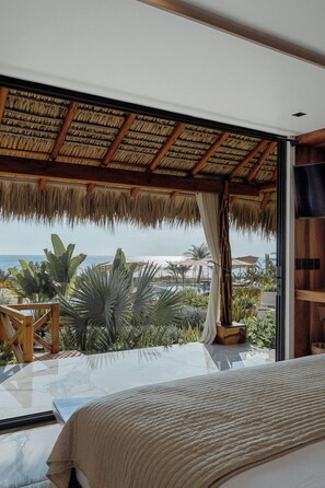 Deluxe Suite, Ocean View | In-room safe, desk, free WiFi - Lú Veé Oasis (Puerto Escondido)