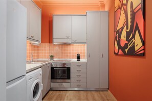 雪櫃、焗爐、爐具、咖啡機/沖茶器