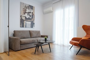 Smart TV - Acropolis Classy Apartment Two (Athens)