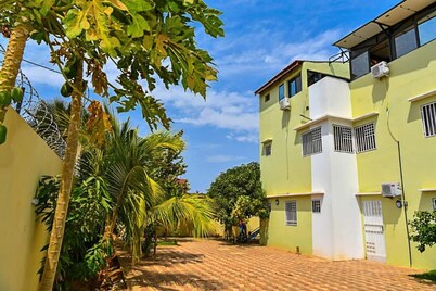 Relax Residences 